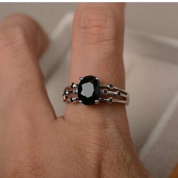 Gorgeous 925 Silver Ring Jewelry Black Sapphire - Picture 4 of 5